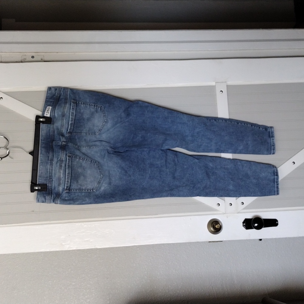 Torrid comfort waist jeans size 1 equals size 14